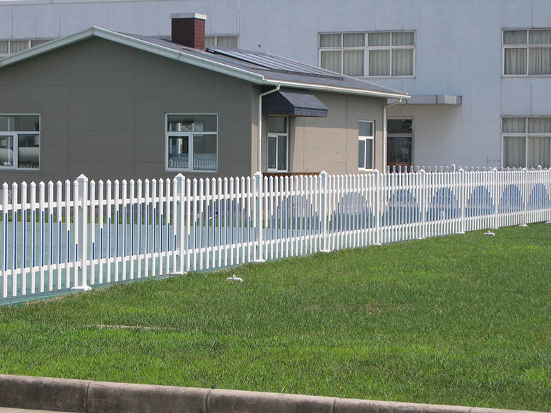 锌钢草坪护栏(图2)