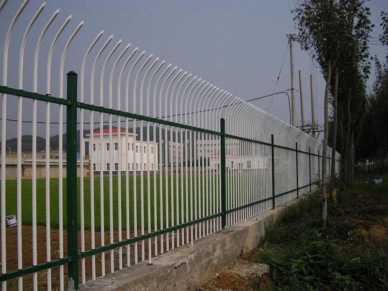 九江锌钢护栏的优点与应用场所(图1)
