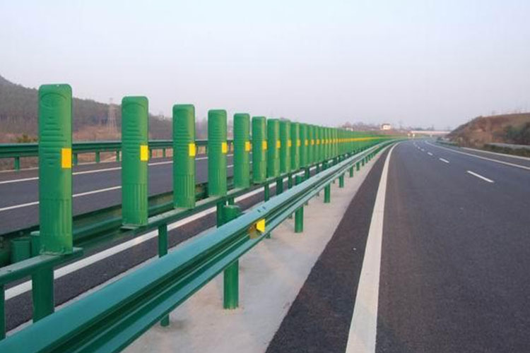 咸宁乡村公路波形护栏有哪些规格一般多少钱一米？(图2)