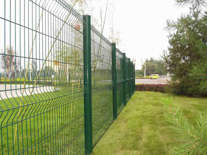 围栏与护栏的区别它们之间的不同之处(图2)